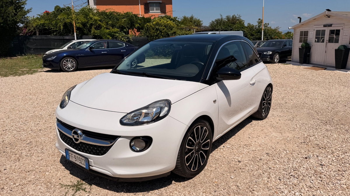 Opel Adam 1.2 70 CV Glam (8)