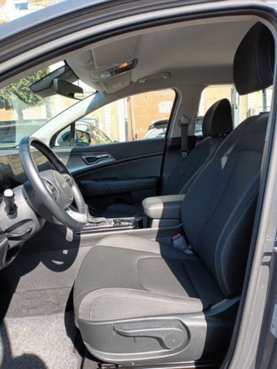 Kia Sportage 1.6 crdi mhev Business dct (7)