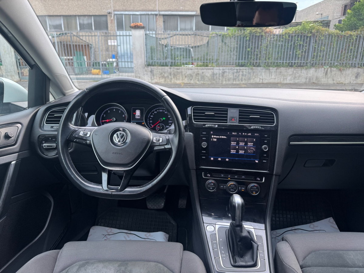 Volkswagen Golf Variant 1.4 TGI DSG Executive BlueMotion (15)
