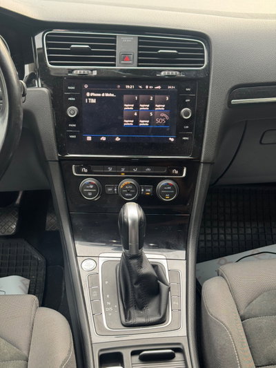 Volkswagen Golf Variant 1.4 TGI DSG Executive BlueMotion (17)