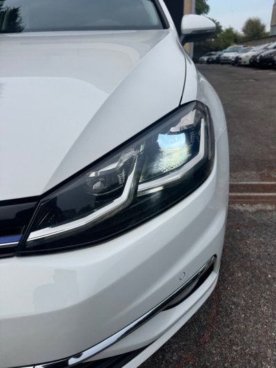Volkswagen Golf Variant 1.4 TGI DSG Executive BlueMotion (20)