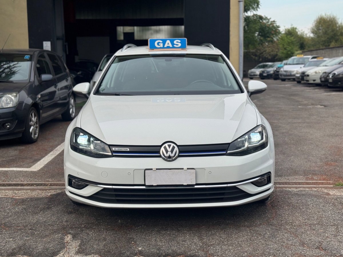 Volkswagen Golf Variant 1.4 TGI DSG Executive BlueMotion (5)