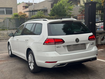 Volkswagen Golf Variant 1.4 TGI DSG Executive BlueMotion (9)