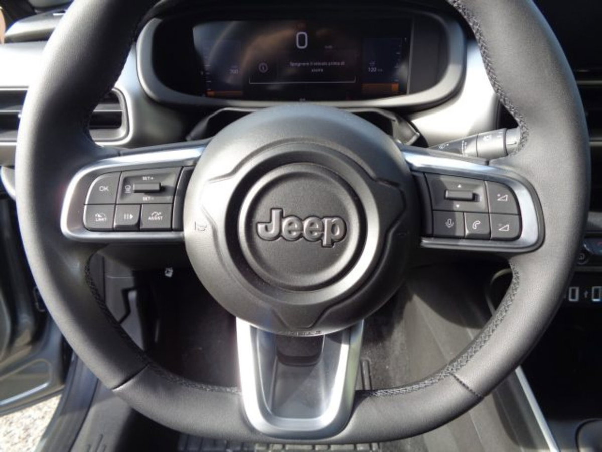 Jeep Avenger 1.2 turbo Summit fwd 100cv (12)