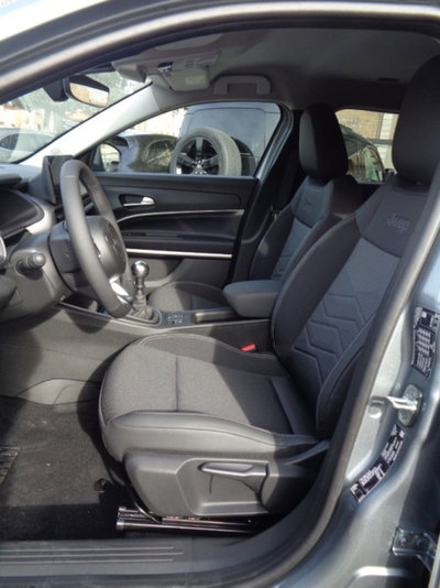Jeep Avenger 1.2 turbo Summit fwd 100cv (5)