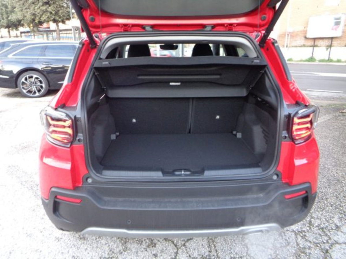 Jeep Avenger 1.2 turbo Summit fwd 100cv (14)