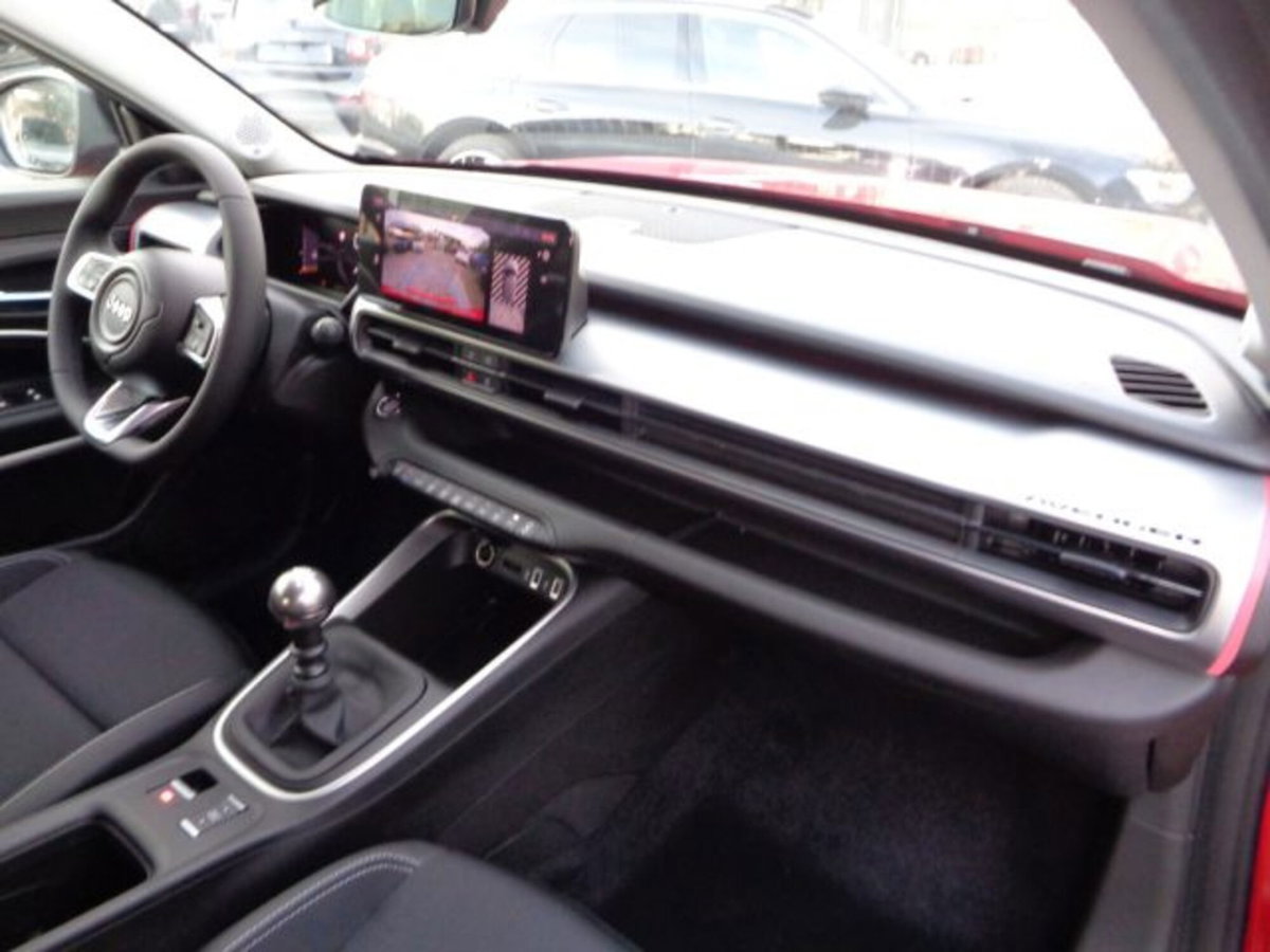 Jeep Avenger 1.2 turbo Summit fwd 100cv (7)