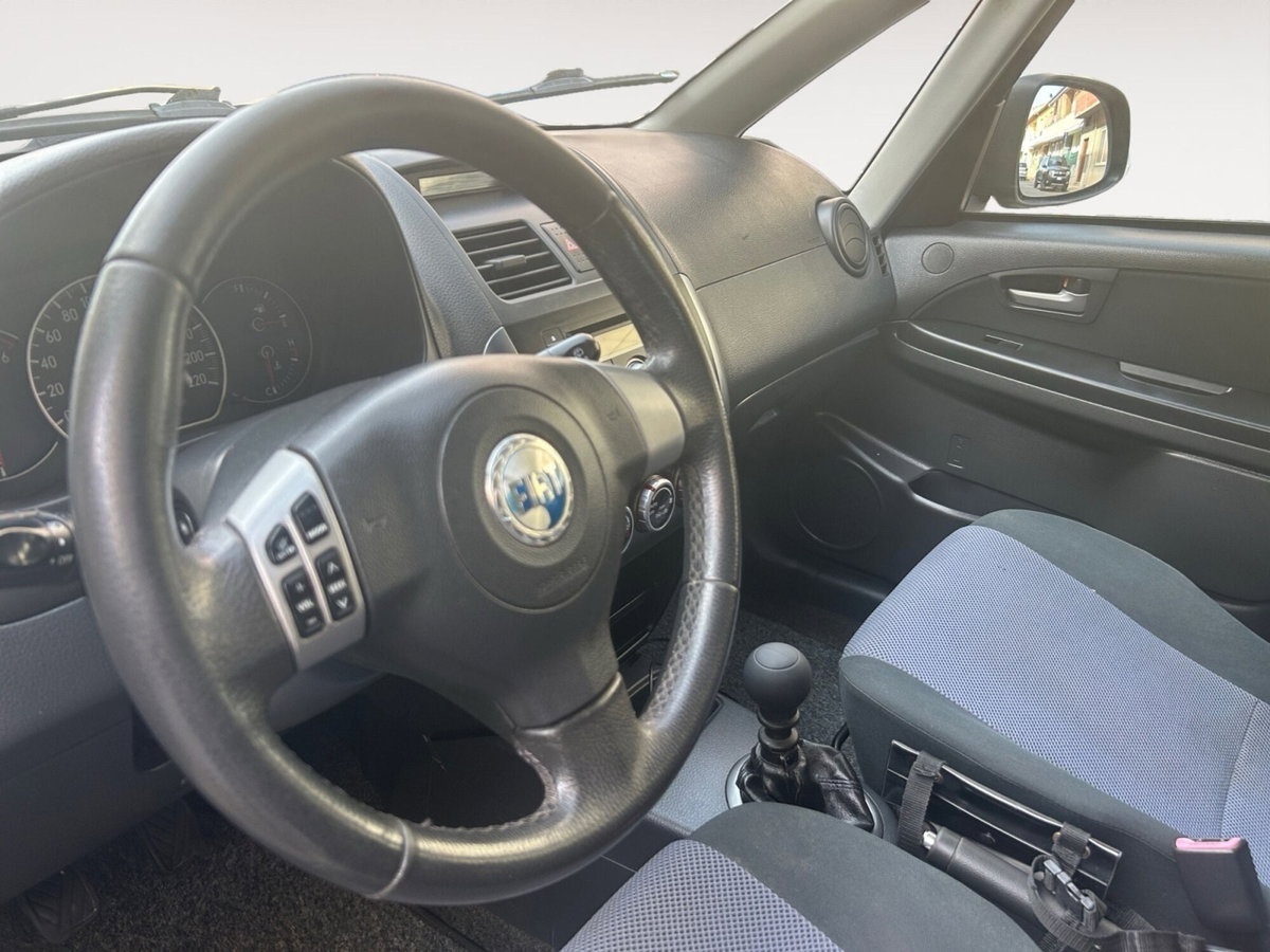Fiat Sedici 1.9 MJT 4x4 Dynamic (10)