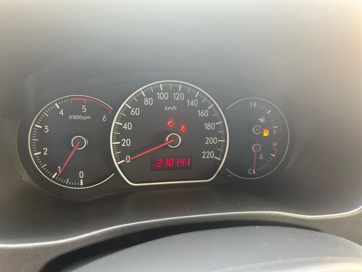 Fiat Sedici 1.9 MJT 4x4 Dynamic (16)