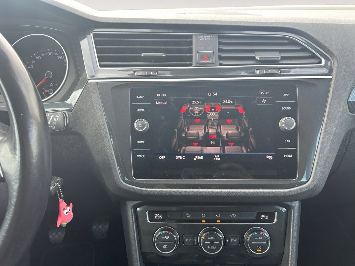 Volkswagen Tiguan 1.6 TDI SCR Sport BlueMotion Technology (13)