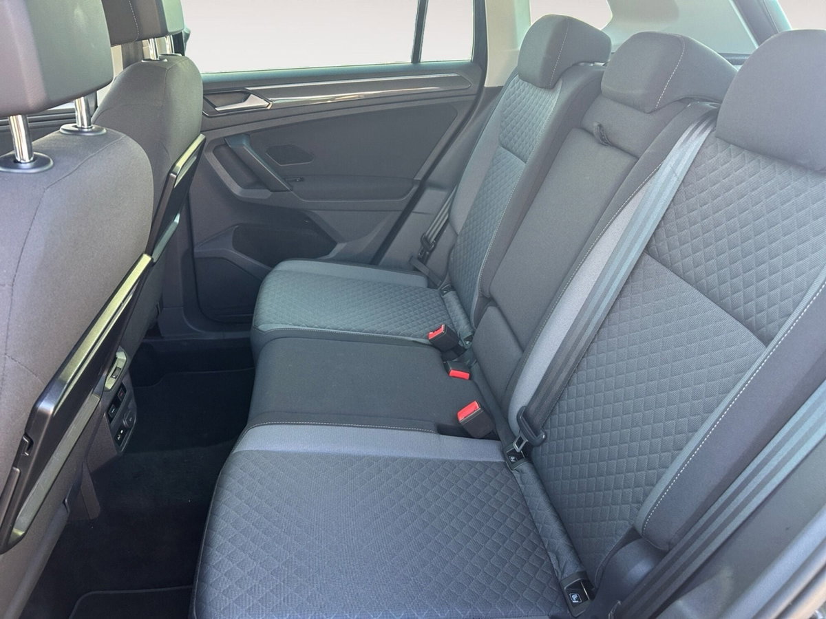 Volkswagen Tiguan 1.6 TDI SCR Business BlueMotion Technology (14)