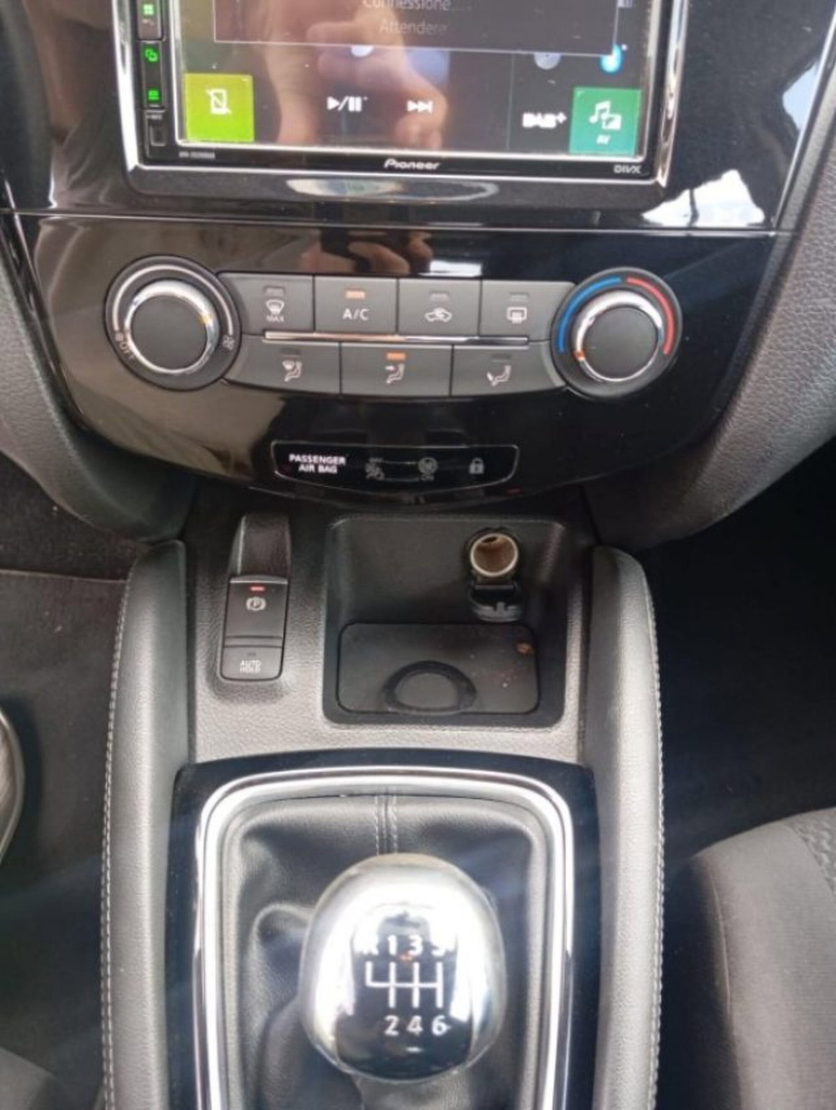Nissan Qashqai 1.5 dCi 115 CV DCT Visia (11)
