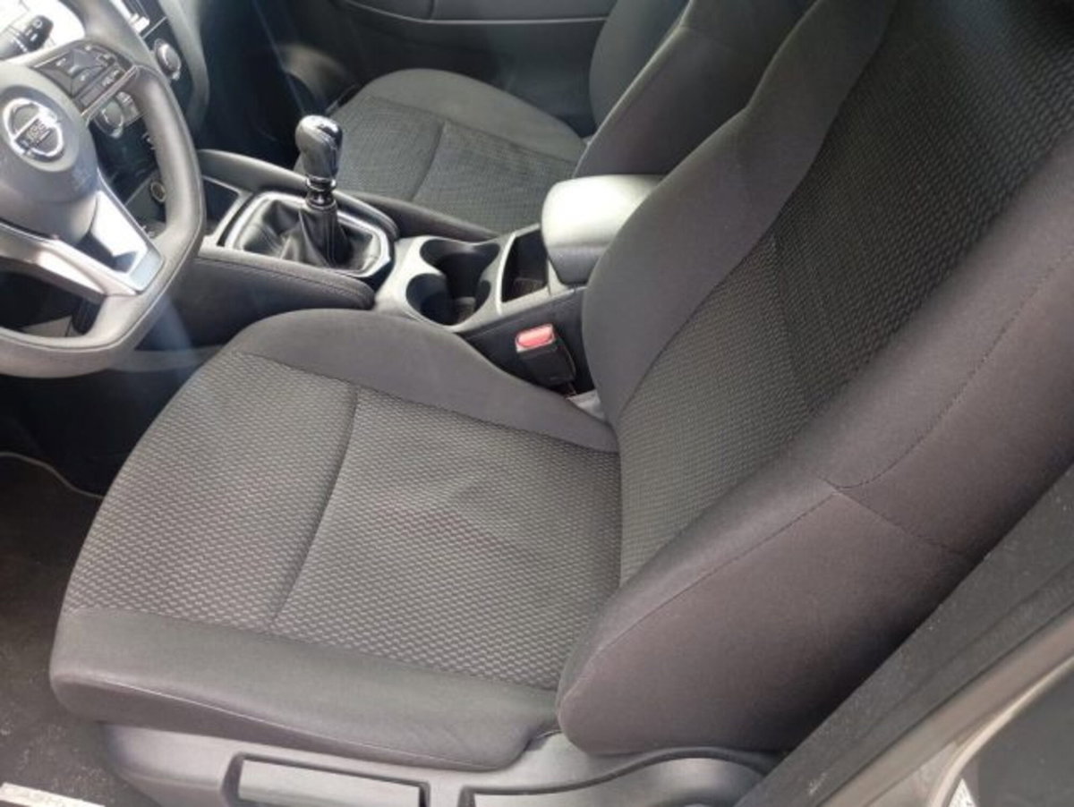 Nissan Qashqai 1.5 dCi 115 CV DCT Visia (7)