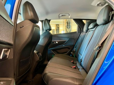 Peugeot 3008 BlueHDi 130 S&S EAT8 Allure Pack (11)