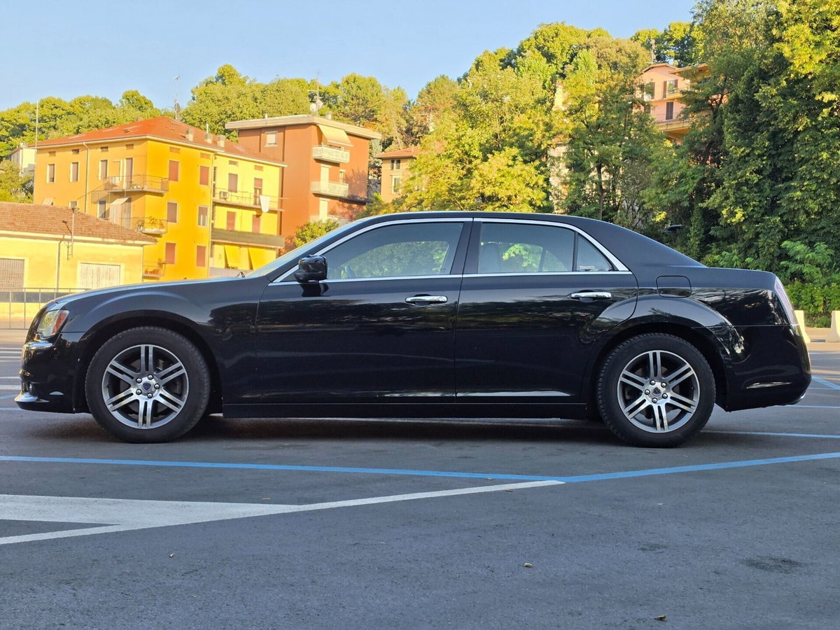 Lancia Thema 3.0 V6 Multijet II 239 CV Executive (5)