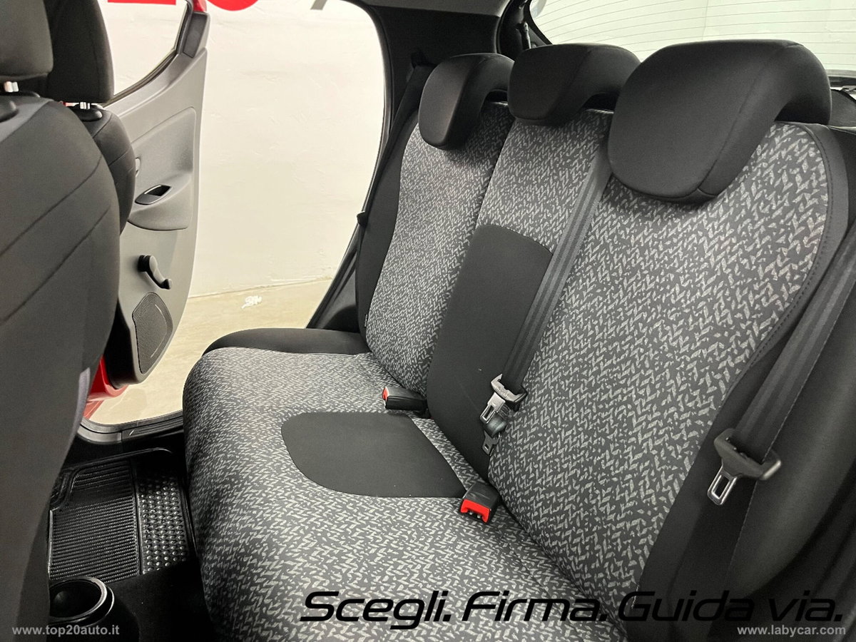 Lancia Ypsilon 1.2 69 CV 5 porte GPL Ecochic Elefantino Blu (11)