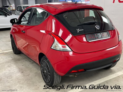 Lancia Ypsilon 1.2 69 CV 5 porte GPL Ecochic Elefantino Blu (4)