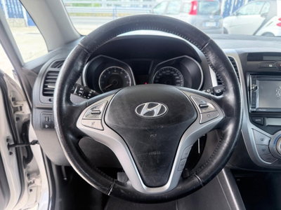 Hyundai ix20 1.4 90 CV Comfort (13)
