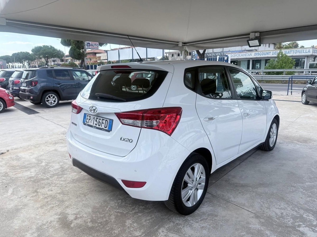 Hyundai ix20 1.4 90 CV Comfort (6)