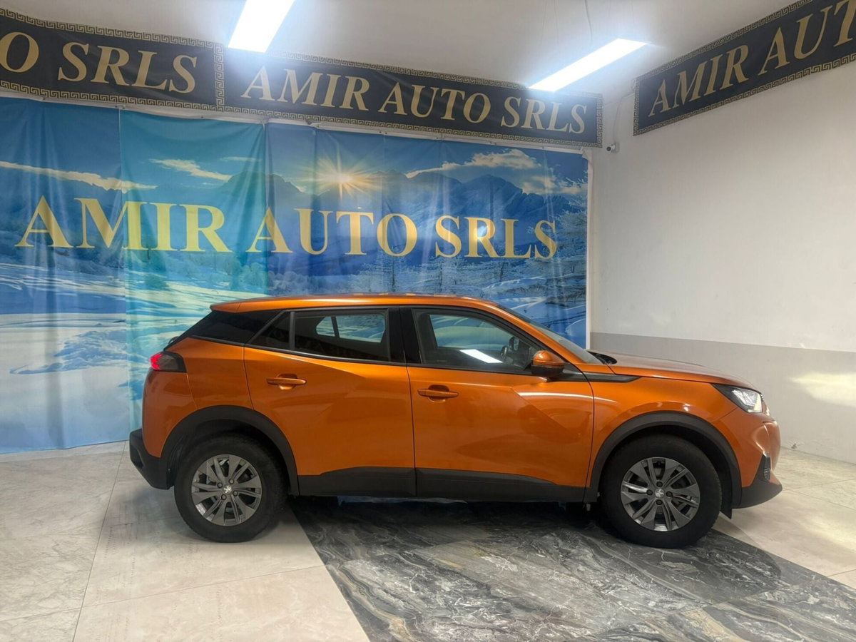 Peugeot 2008 PureTech 130 S&S EAT8 GT Pack (8)