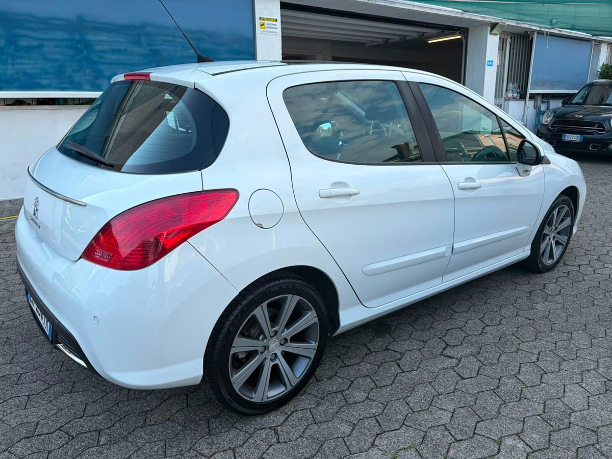 Peugeot 308 2.0 HDi 150CV 5p. Sport (4)