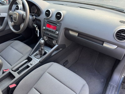 Audi A3 Sportback 1.6 TDI 105 CV CR S tronic Attraction (10)