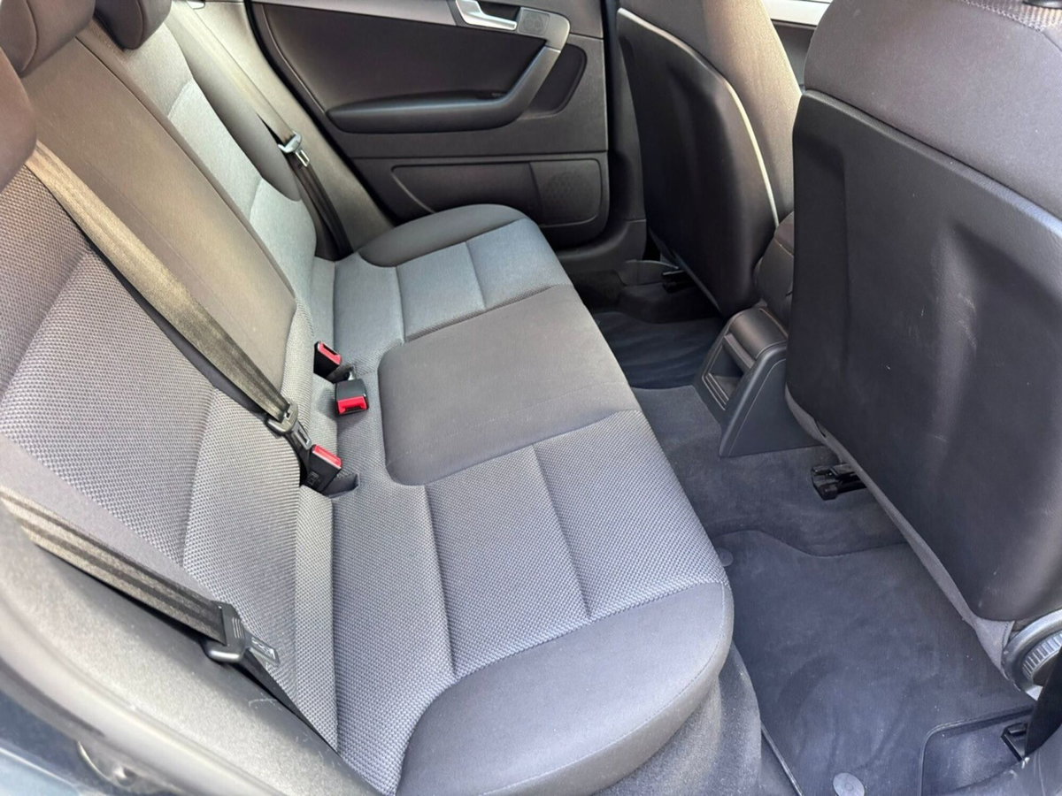 Audi A3 Sportback 1.6 TDI 105 CV CR S tronic Attraction (12)