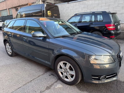 Audi A3 Sportback 1.6 TDI 105 CV CR S tronic Attraction (2)