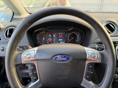 Ford S-Max 2.0 TDCi 163CV Powershift New Titanium (17)