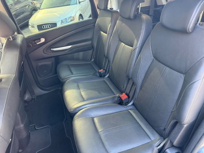 Ford S-Max 2.0 TDCi 163CV Powershift New Titanium (8)
