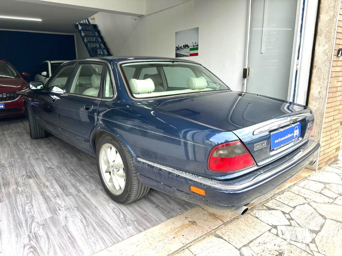 Jaguar XJ6 3.2 cat (4)