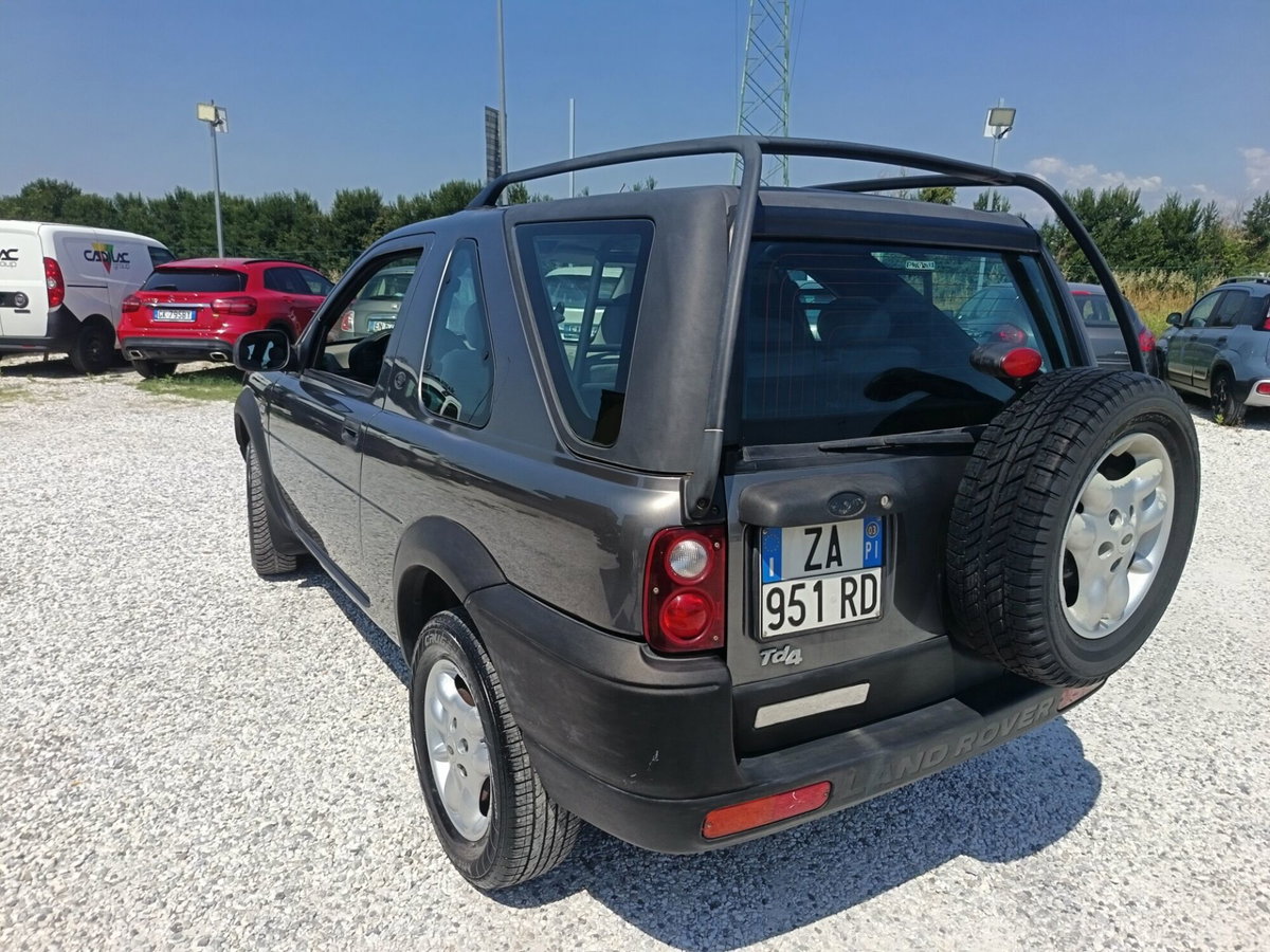Land Rover Freelander 2.0 Td4 16V cat 3p Soft.Autoc (6)