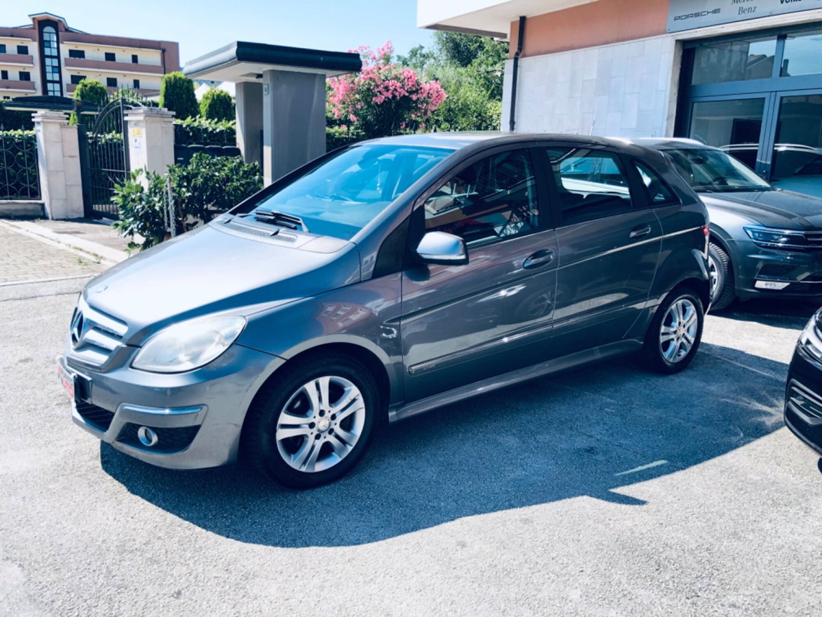 Mercedes-Benz Classe B 200 CDI Executive (7)