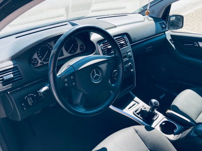 Mercedes-Benz Classe B 200 CDI Executive (9)