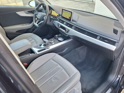 Audi A4 Avant 2.0 TDI 150 CV ultra S tronic Sport (13)