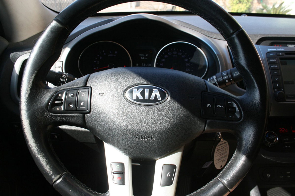 Kia Sportage 1.7 CRDI VGT 2WD Cool (12)