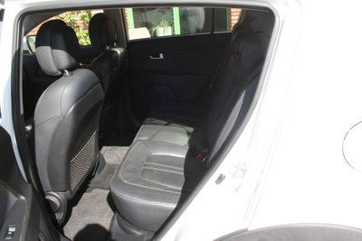 Kia Sportage 1.7 CRDI VGT 2WD Cool (13)