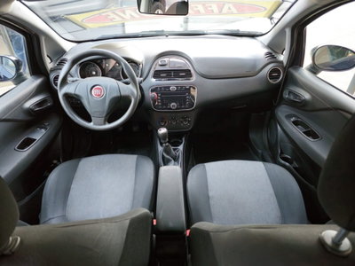 Fiat Punto 1.4 8V 5 porte Easypower Street (3)