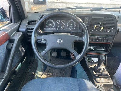 Lancia Thema i.e. 16V cat (16)