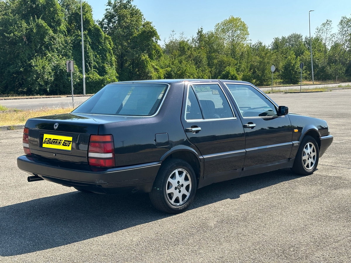 Lancia Thema i.e. 16V cat (5)