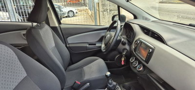 Toyota Yaris 1.0 5 porte (6)