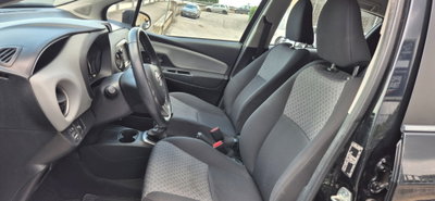 Toyota Yaris 1.0 5 porte (8)