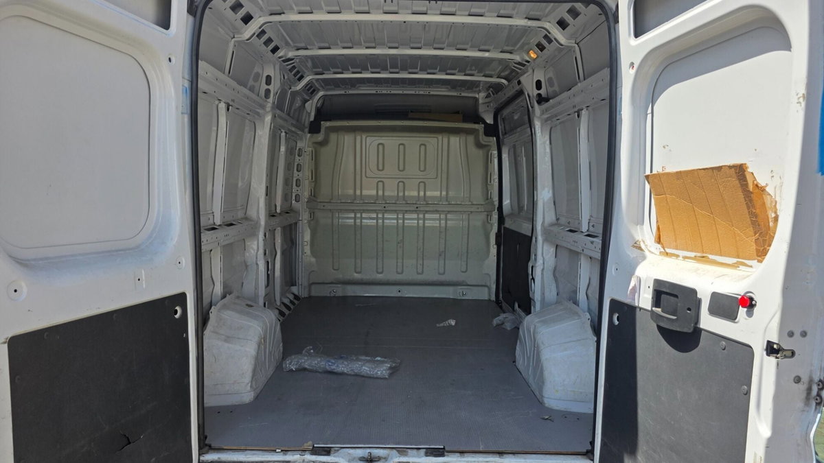 Fiat Ducato Furgone 33 2.2 Mjt 140CV AT9 PM-TN Furgone (7)