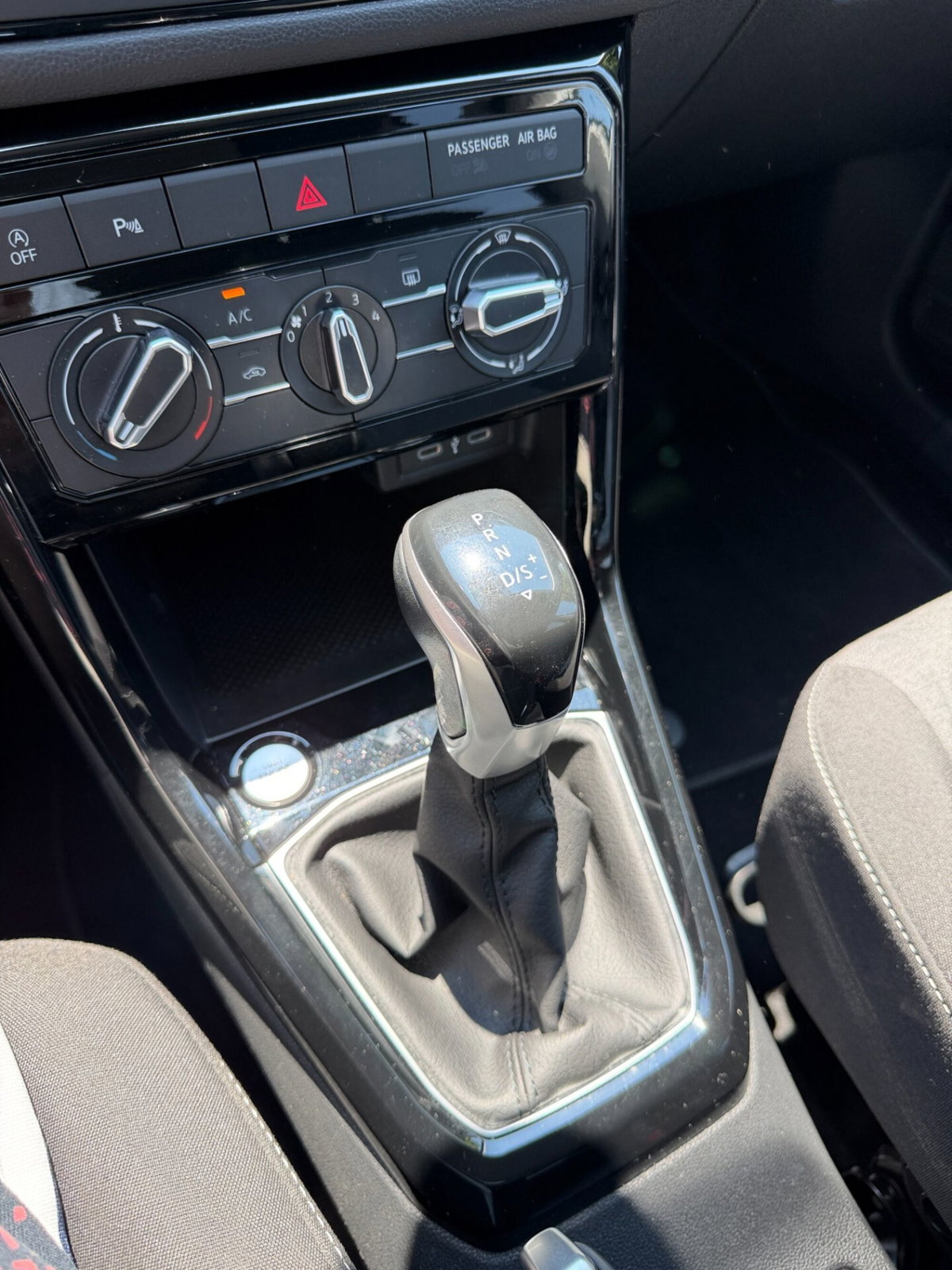 Volkswagen T-Cross 1.0 tsi Edition 115cv dsg (17)