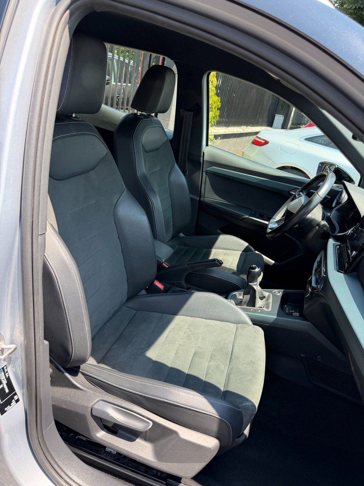 SEAT Arona 1.0 ecotsi Xperience 95cv (13)