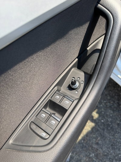 Audi A4 Avant 35 TDI/163 CV S tronic S line edition (9)