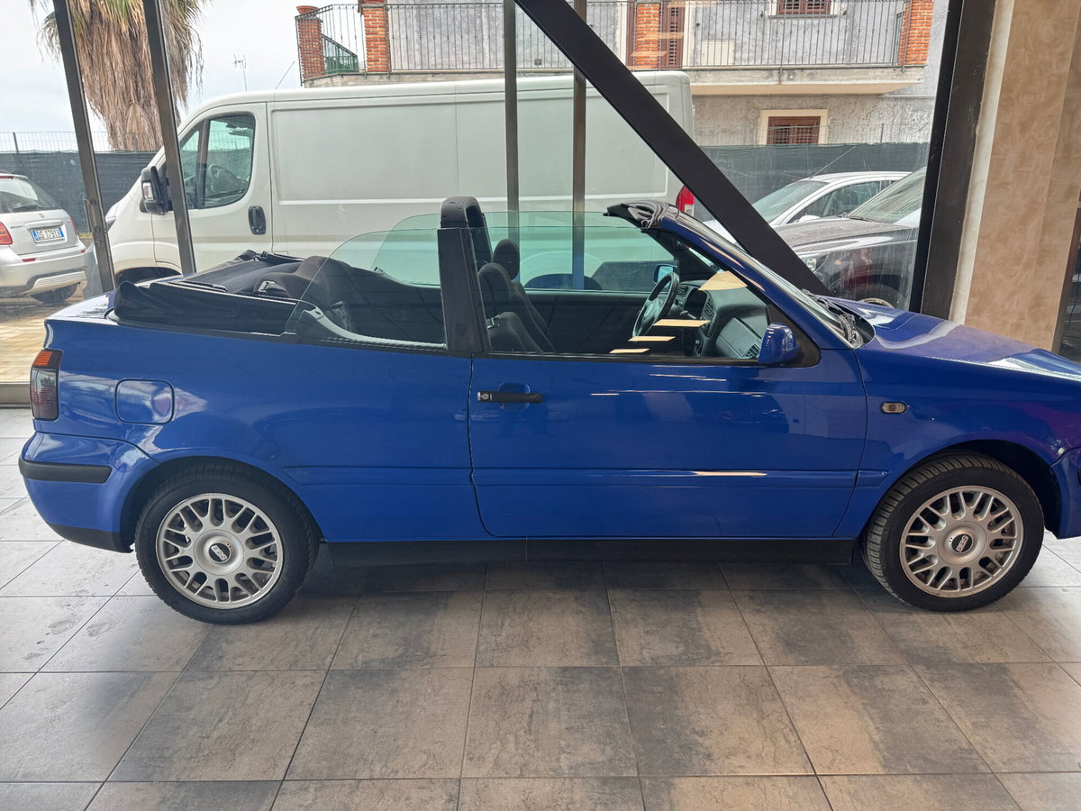 Volkswagen Golf Cabrio 1.6 cat Highline (2)