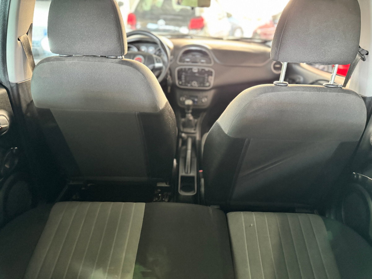 Fiat Punto 1.2 8V 5 porte Street (5)