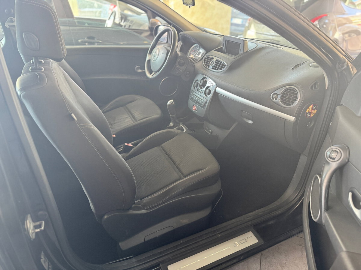 Renault Clio 1.5 dCi 75CV 3 porte 20th Anniversario (7)