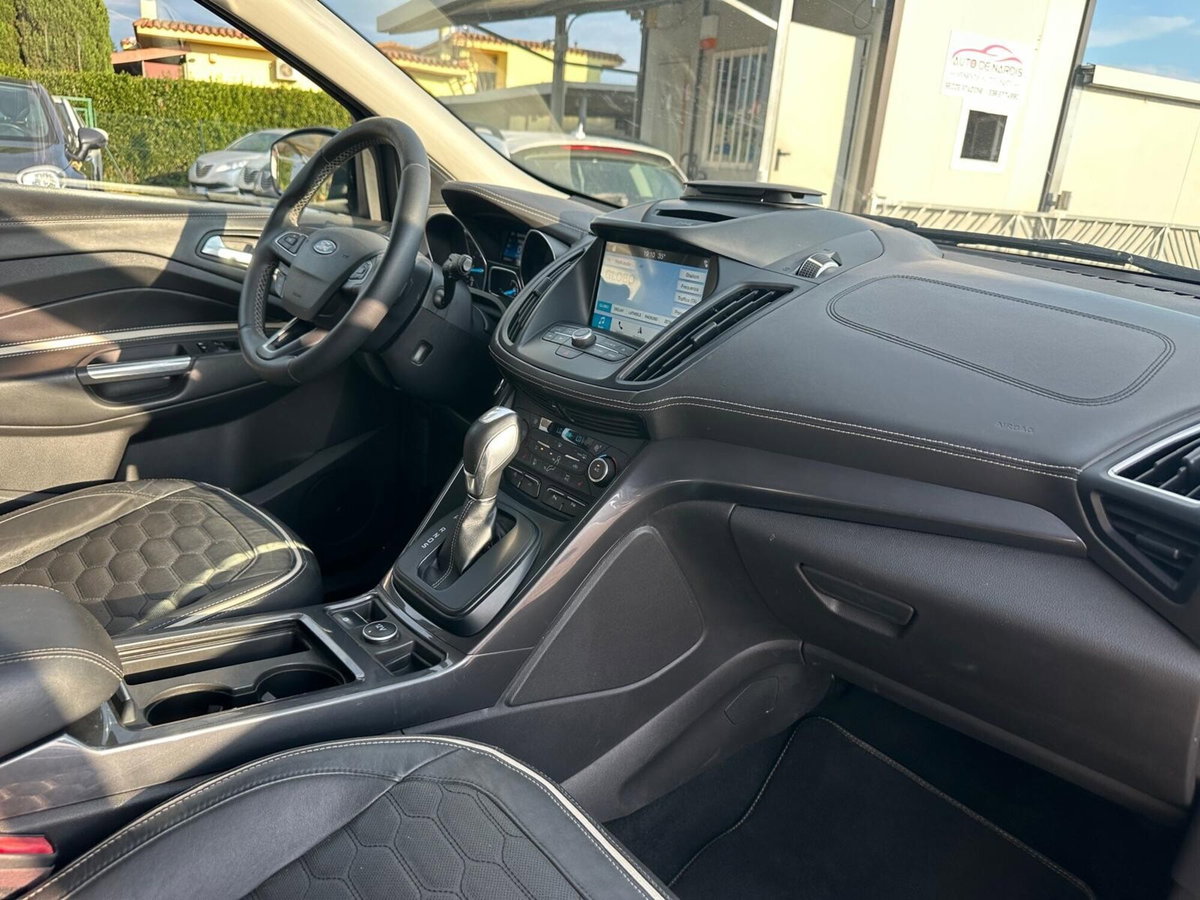 Ford Kuga 2.0 TDCI 150 CV S&S 2WD Vignale (15)